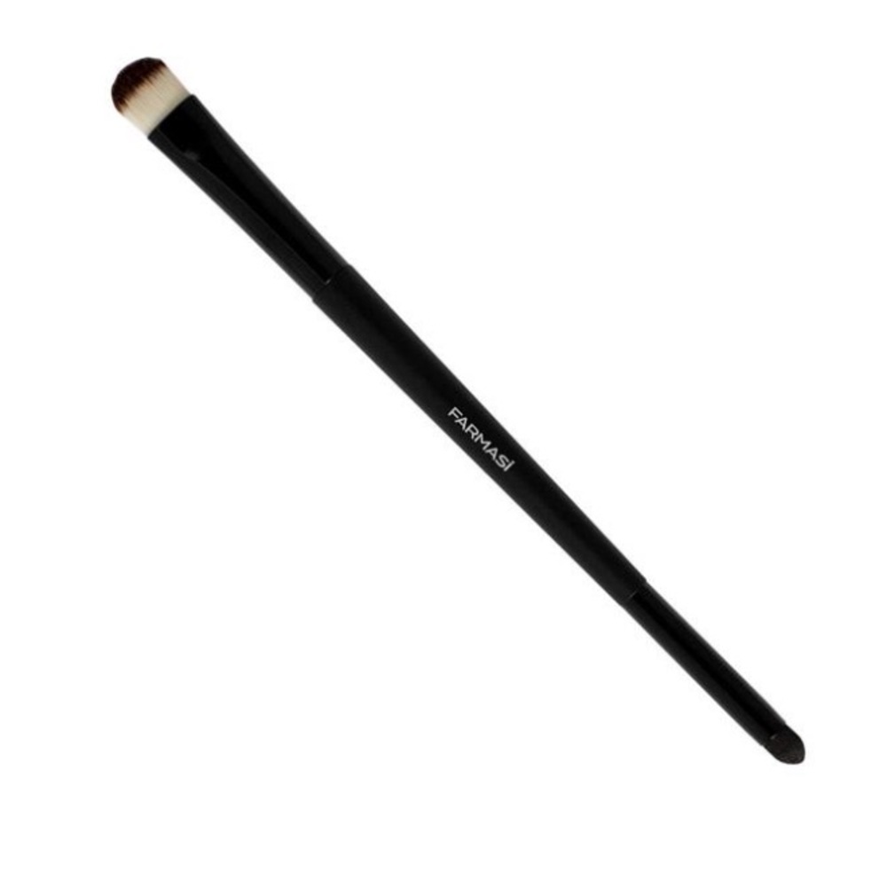 Eyeshadow brush.